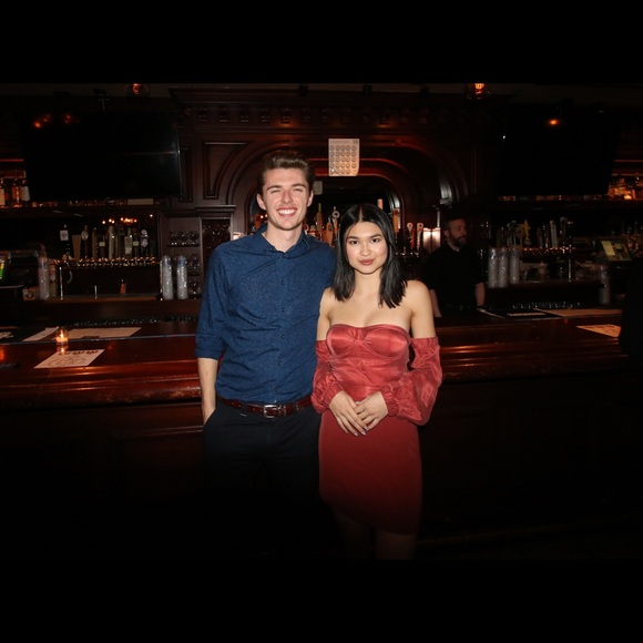 Meet your Posher, Emily - Picture 3 of 8